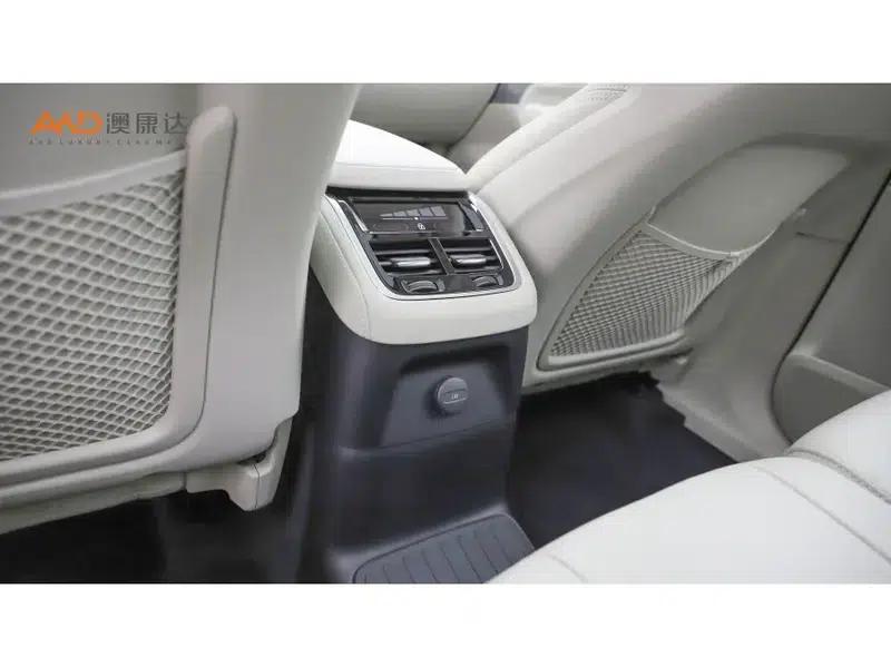 Volvo XC90 PHEV 2025 E-Drive Hybrid T8 Long Range Premium Luxury Edition 7-Seater — миниатюра 5