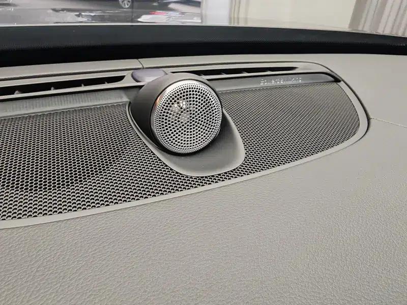 Volvo XC90 PHEV 2025 E-Drive Hybrid T8 Long Range Premium Luxury Edition 7-Seater — миниатюра 11