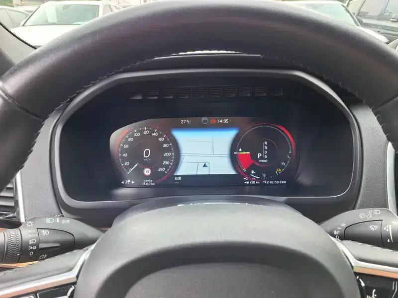 2017 Volvo XC90 PHEV E-Drive Hybrid T8 Inscription 7-Seater — миниатюра 13
