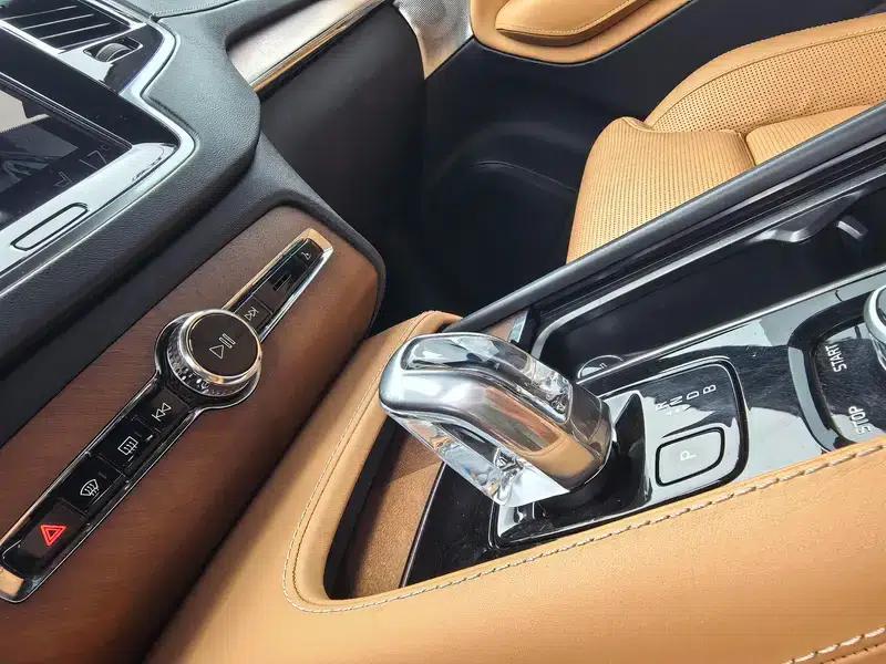 2017 Volvo XC90 PHEV E-Drive Hybrid T8 Inscription 7-Seater — миниатюра 14