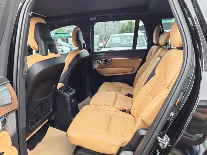 2017 Volvo XC90 PHEV E-Drive Hybrid T8 Inscription 7-Seater — миниатюра 17