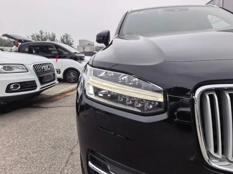 2017 Volvo XC90 PHEV E-Drive Hybrid T8 Inscription 7-Seater — миниатюра 6