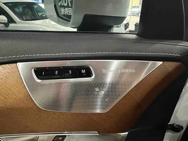 2018 Volvo XC90 PHEV E-Drive Hybrid T8 Inscription 7-Seater — миниатюра 12