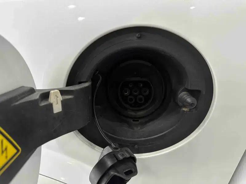 2018 Volvo XC90 PHEV E-Drive Hybrid T8 Inscription 7-Seater — миниатюра 18