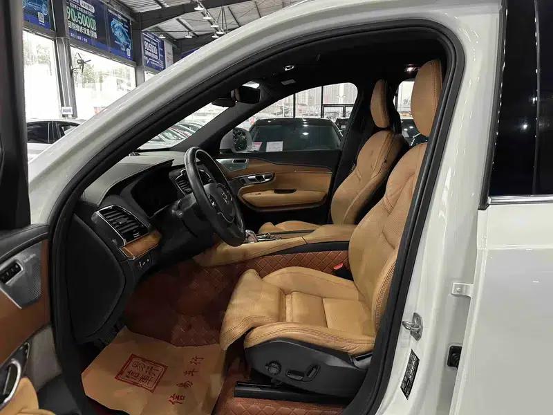 2018 Volvo XC90 PHEV E-Drive Hybrid T8 Inscription 7-Seater — миниатюра 19