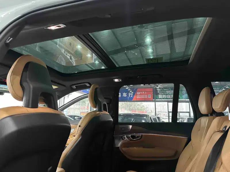 2018 Volvo XC90 PHEV E-Drive Hybrid T8 Inscription 7-Seater — миниатюра 21