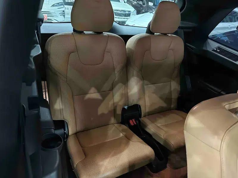 2018 Volvo XC90 PHEV E-Drive Hybrid T8 Inscription 7-Seater — миниатюра 9