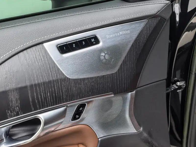 2022 Volvo XC90 PHEV Facelift E-Drive Hybrid T8 Inscription Luxury Edition 7-Seater — миниатюра 8