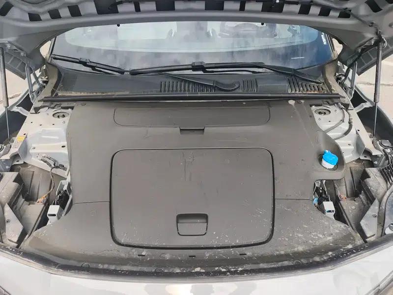 Volvo EX30 2025 Rear-Wheel Drive Long Range Plus — миниатюра 9