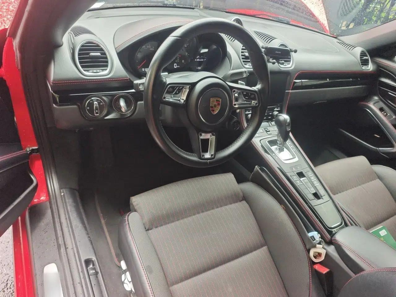 Porsche 718 2019 Boxster T 2.0T — миниатюра 10