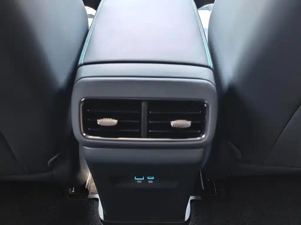 Seal 06GT 2025 Smart Driving Edition 605 Hot Wave Edition — миниатюра 11