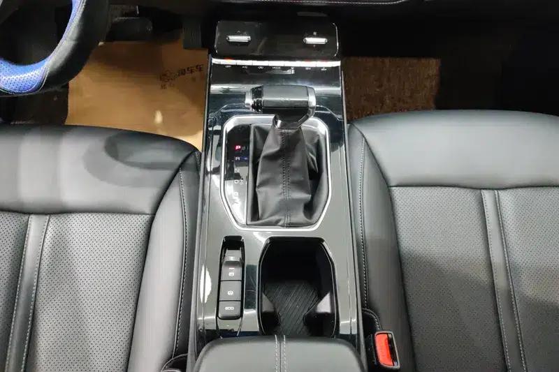 Victory 2020 1.5T CVT Premium Edition — миниатюра 17