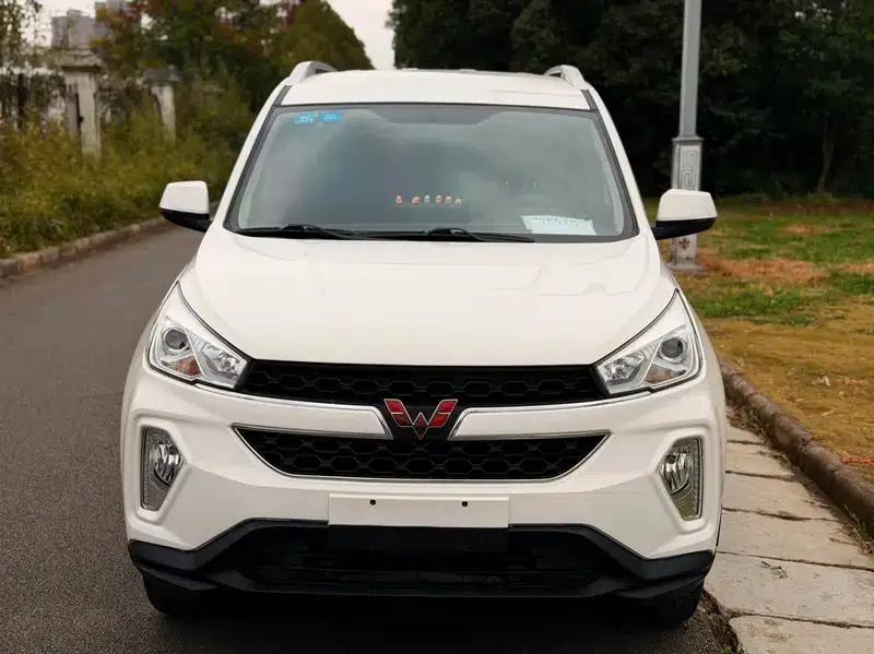 Wuling Hongguang S3 2019 1.5L Manual Deluxe Edition (National VI Emission Standard) — миниатюра 2
