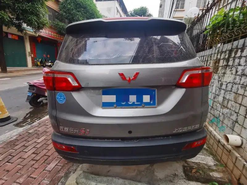 Wuling Hongguang S3 2018 1.5L Manual Standard Model (National V Emission Standard) — миниатюра 4
