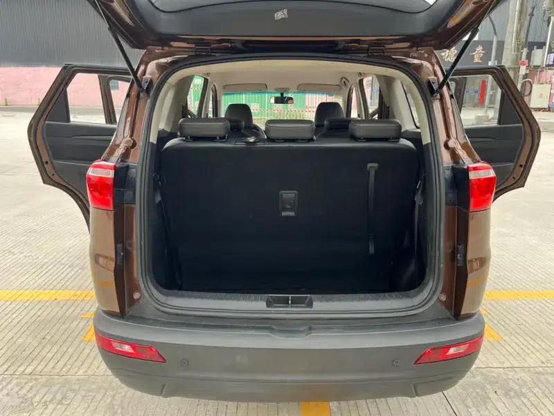 Wuling Hongguang S3 2019 1.5T Manual Deluxe Edition (National VI Emission Standard) — миниатюра 13