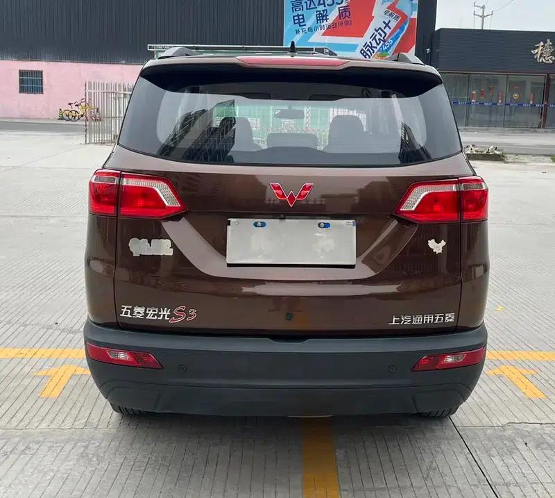 Wuling Hongguang S3 2019 1.5T Manual Deluxe Edition (National VI Emission Standard) — миниатюра 5