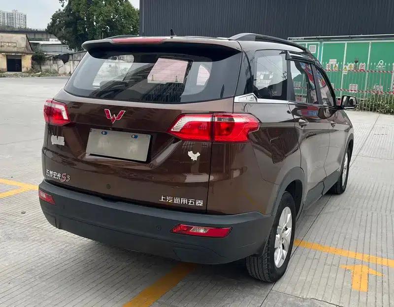 Wuling Hongguang S3 2019 1.5T Manual Deluxe Edition (National VI Emission Standard) — миниатюра 6