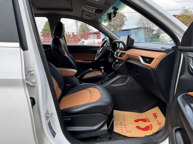 Wuling Hongguang S3 2018 1.5L Manual Deluxe Edition (National V Emission Standard) — миниатюра 15