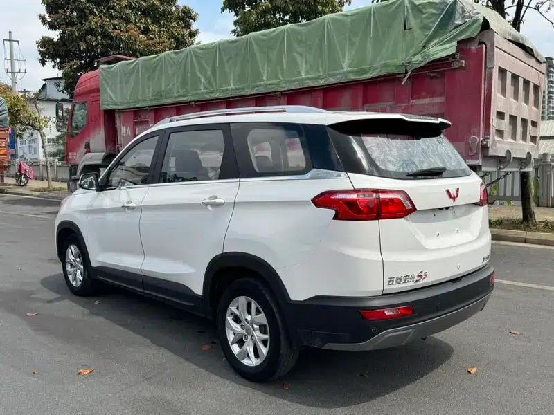 Wuling Hongguang S3 2018 1.5L Manual Deluxe Edition (National V Emission Standard) — миниатюра 4