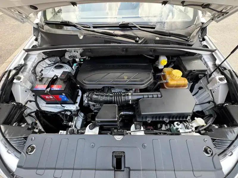 Wuling Hongguang S3 2018 1.5L Manual Deluxe Edition (National V Emission Standard) — миниатюра 7