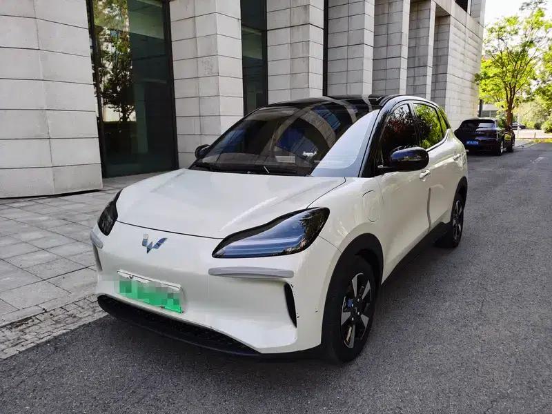 Wuling Bingo PLUS 2024 Model 330km Five-Seater — миниатюра 1