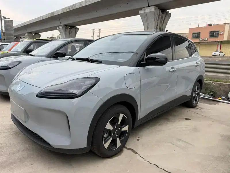 Wuling Bingo PLUS 2024 Model 330km Five-Seater — миниатюра 1