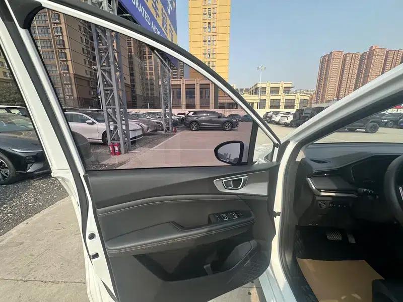 Wuling Jiachen 2022 1.5T CVT Smart Luxury Edition — миниатюра 15