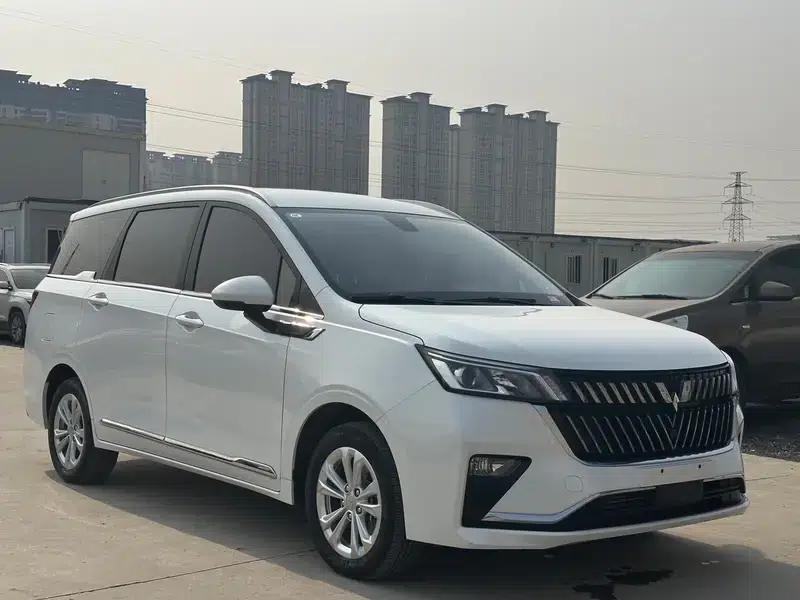 Wuling Jiachen 2022 1.5T CVT Smart Luxury Edition — миниатюра 3