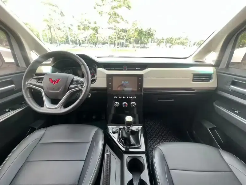 Wuling Journey 2021 1.5T Manual Deluxe Edition — миниатюра 8