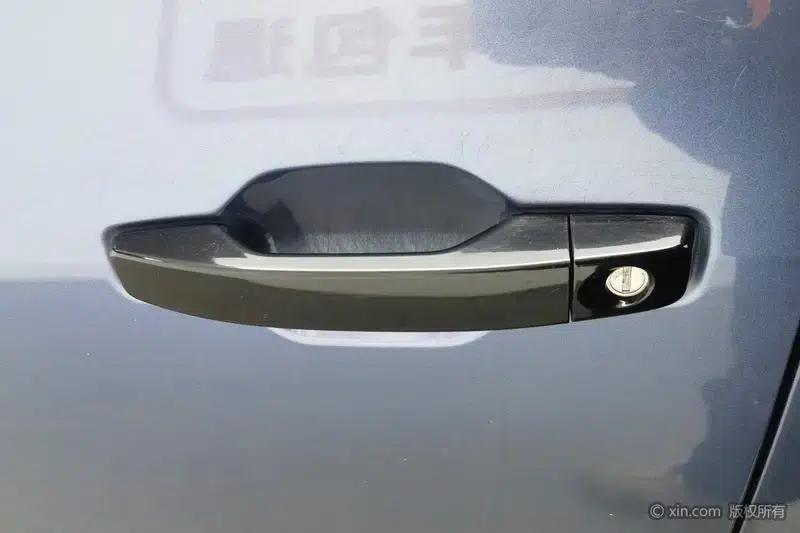 Wuling Conqueror 2021 1.5L Pioneer Edition — миниатюра 9