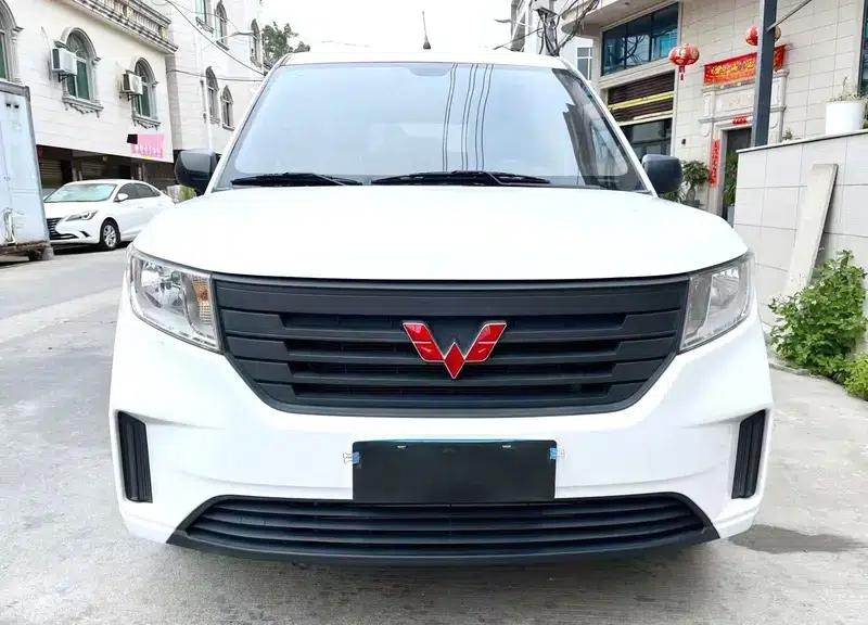 Wuling Hongguang PLUS 2020 1.5L Manual Standard 8-Seater — миниатюра 2