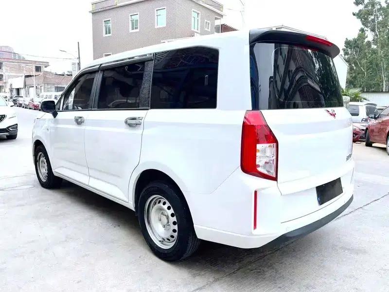 Wuling Hongguang PLUS 2020 1.5L Manual Standard 8-Seater — миниатюра 4
