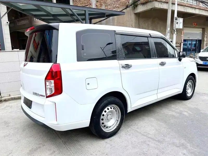 Wuling Hongguang PLUS 2020 1.5L Manual Standard 8-Seater — миниатюра 6