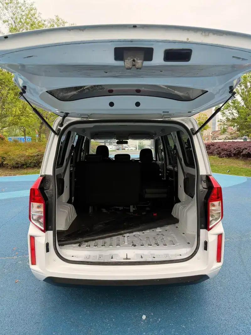 Wuling Hongguang PLUS 2019 1.5T Manual Standard 5-Seater — миниатюра 9