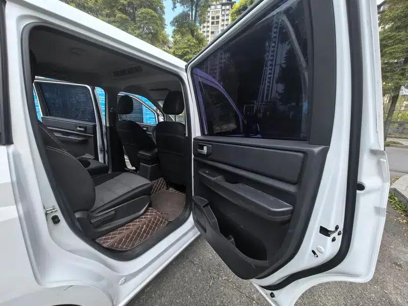 Wuling Hongguang PLUS 2019 1.5T Manual Comfort 7-Seater — миниатюра 9