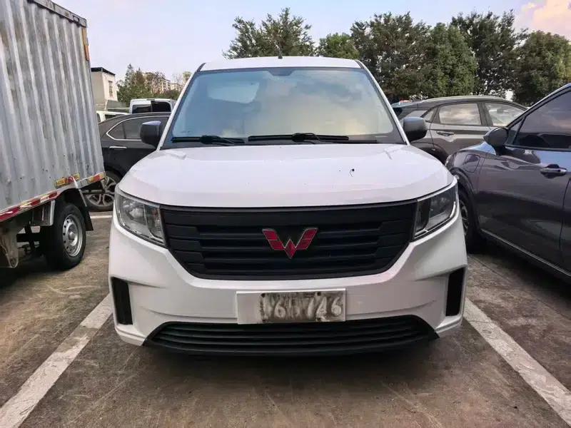Wuling Hongguang PLUS 2020 1.5L Manual Comfort 7-Seater — миниатюра 2