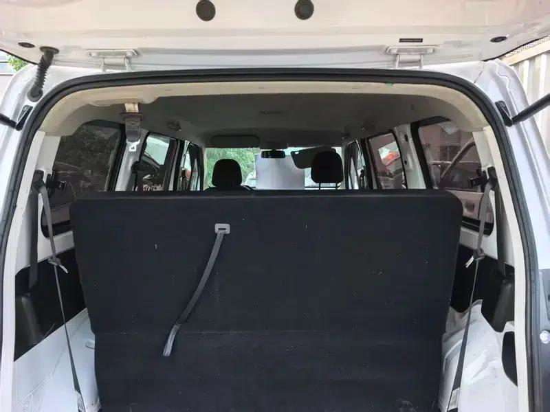 Wuling Hongguang PLUS 2020 1.5L Manual Comfort 7-Seater — миниатюра 11