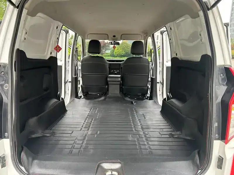 Wuling Hongguang PLUS 2019 1.5T Manual Rich Edition 2-seater — миниатюра 9