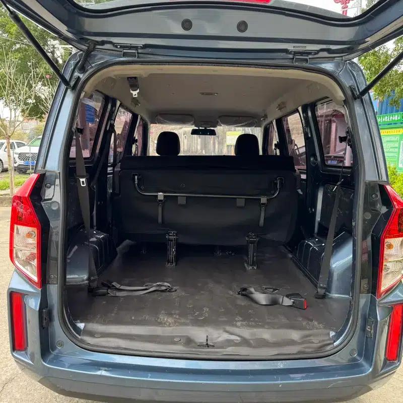 Wuling Hongguang PLUS 2020 1.5L Manual Standard 7-Seater — миниатюра 9