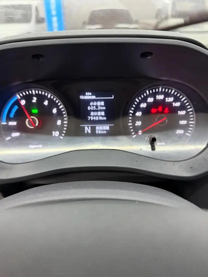 Wuling Yangguang 2024 Model 300km Comfort Bus Version 60kW — миниатюра 9