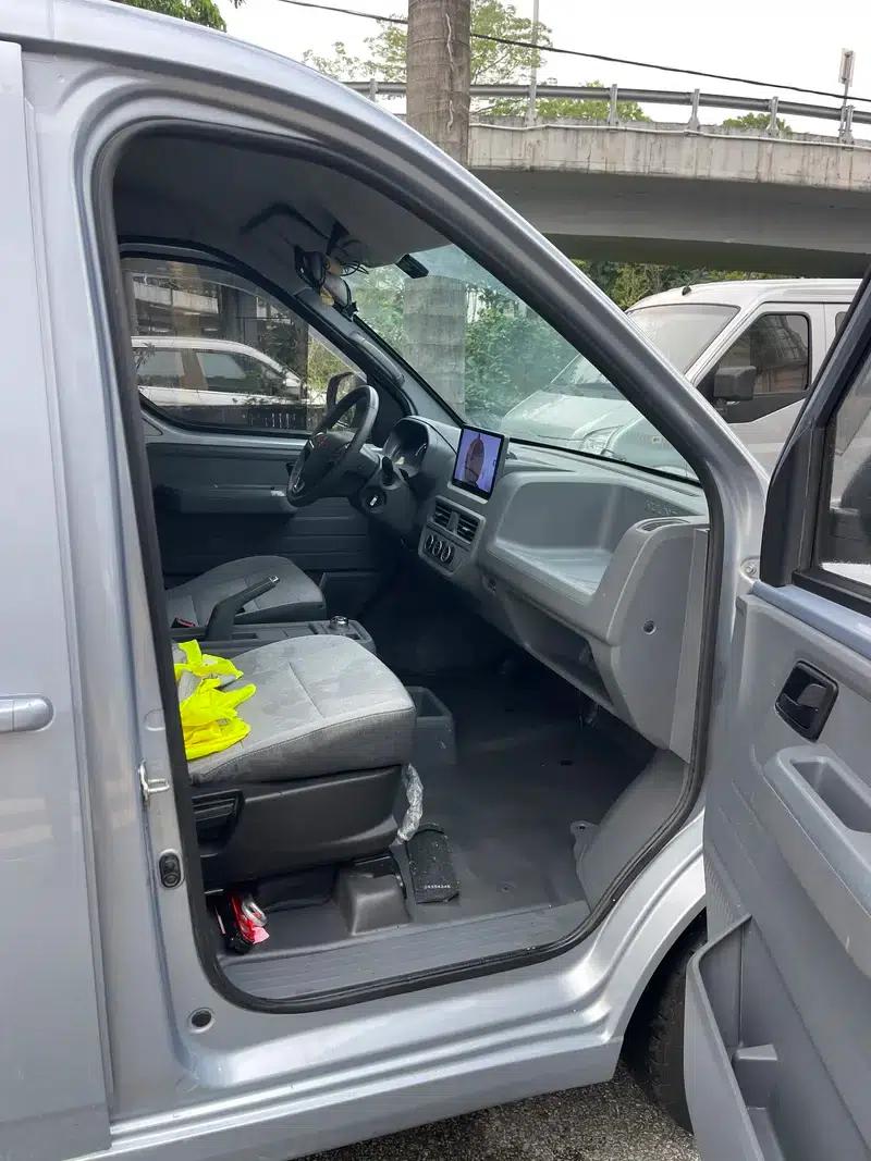 Wuling Yangguang 2024 Model 300km Comfort Bus Version 60kW — миниатюра 8