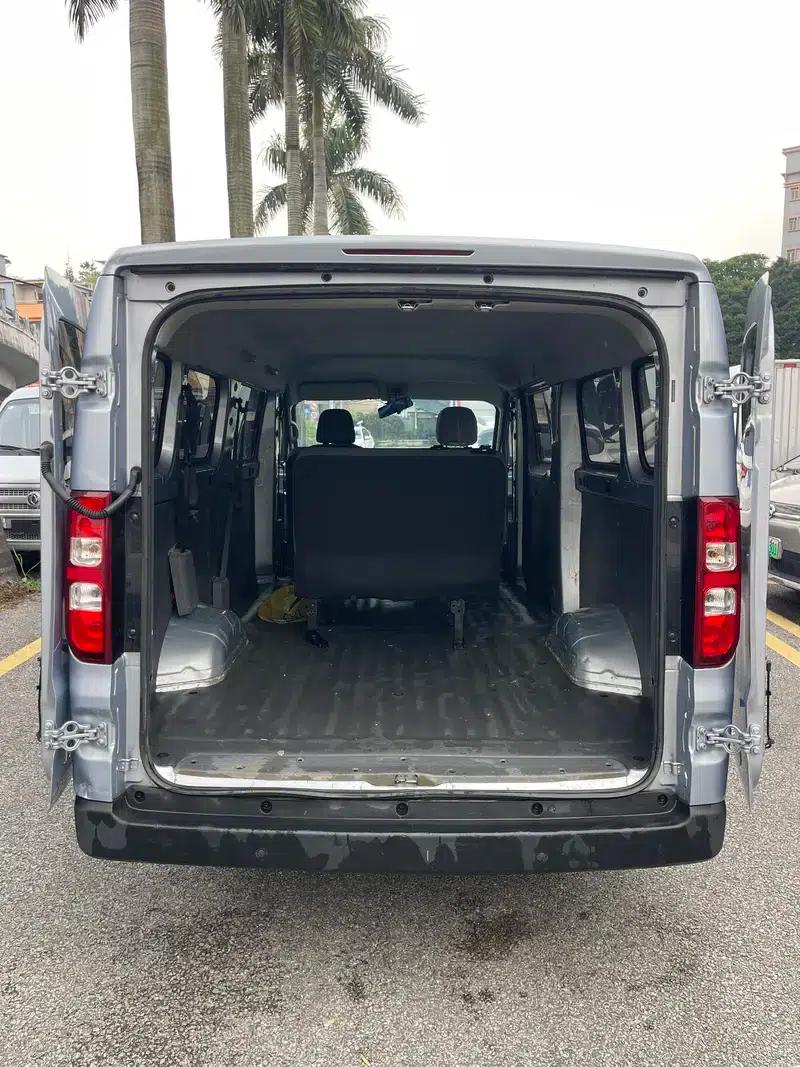 Wuling Yangguang 2024 Model 300km Comfort Bus Version 60kW — миниатюра 10