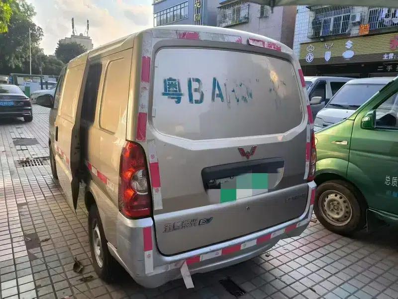 Wuling Rongguang EV 2020 Basic 2-Seater with Closed Windows 252km Range — миниатюра 4