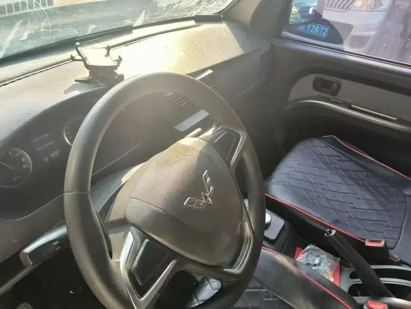 Wuling Rongguang EV 2020 Basic 2-Seater with Closed Windows 252km Range — миниатюра 7