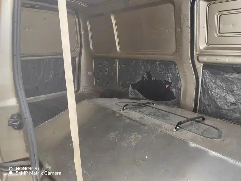 Wuling Rongguang EV 2022 Basic Model, 2-Seater, with Closed Windows, CATL — миниатюра 7