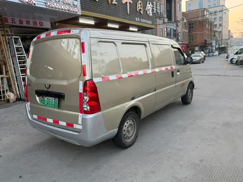 Wuling Rongguang EV 2020 Basic 2-Seater with Closed Windows 300km Range — миниатюра 6