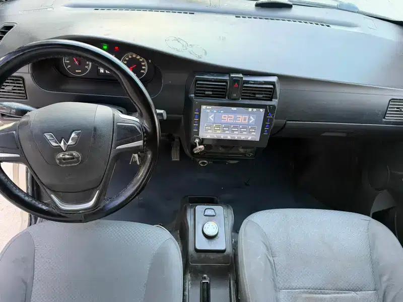 Wuling Rongguang EV 2020 Basic 2-Seater with Closed Windows 300km Range — миниатюра 8