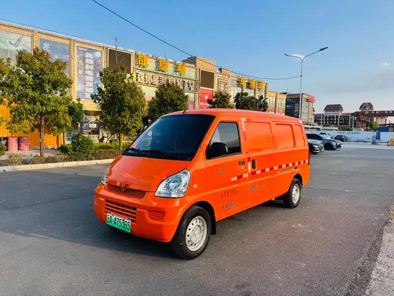 Wuling Rongguang EV 2020 Basic 2-Seater with Closed Windows 300km Range — миниатюра 1