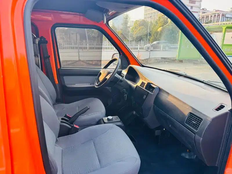 Wuling Rongguang EV 2020 Basic 2-Seater with Closed Windows 300km Range — миниатюра 6