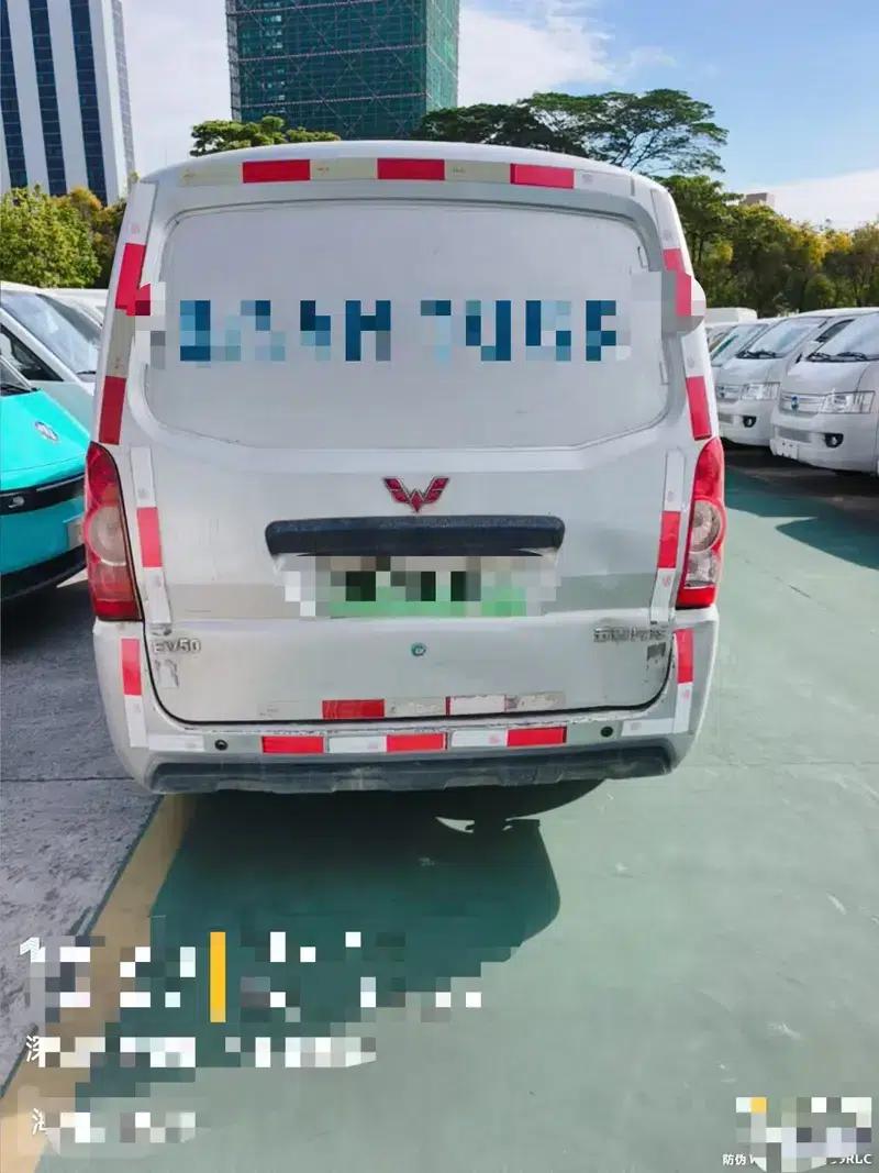 Wuling Rongguang EV 2020 Basic 2-Seater with Closed Windows 252km Range — миниатюра 4